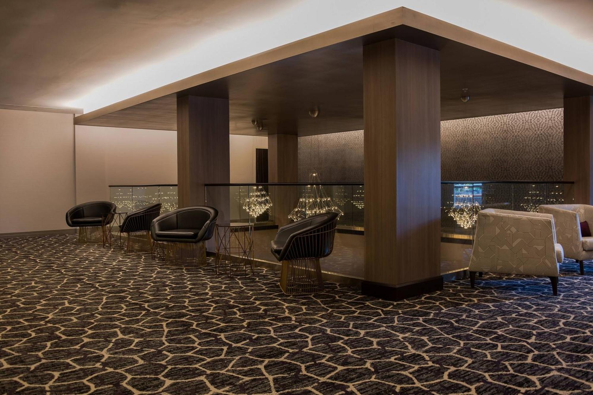 Courtyard By Marriott Bethesda Chevy Chase Hotel Ngoại thất bức ảnh