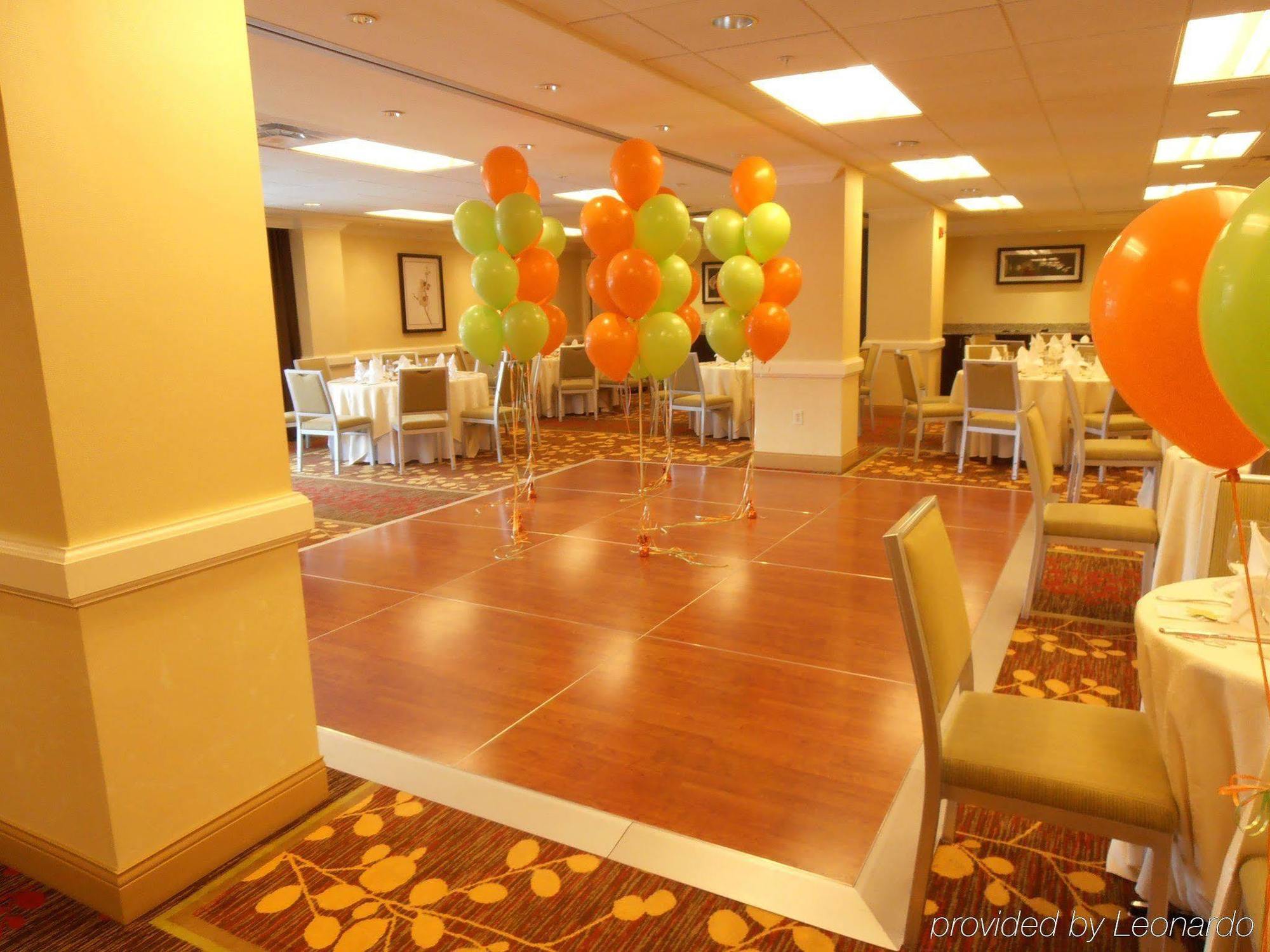 Courtyard By Marriott Bethesda Chevy Chase Hotel Ngoại thất bức ảnh