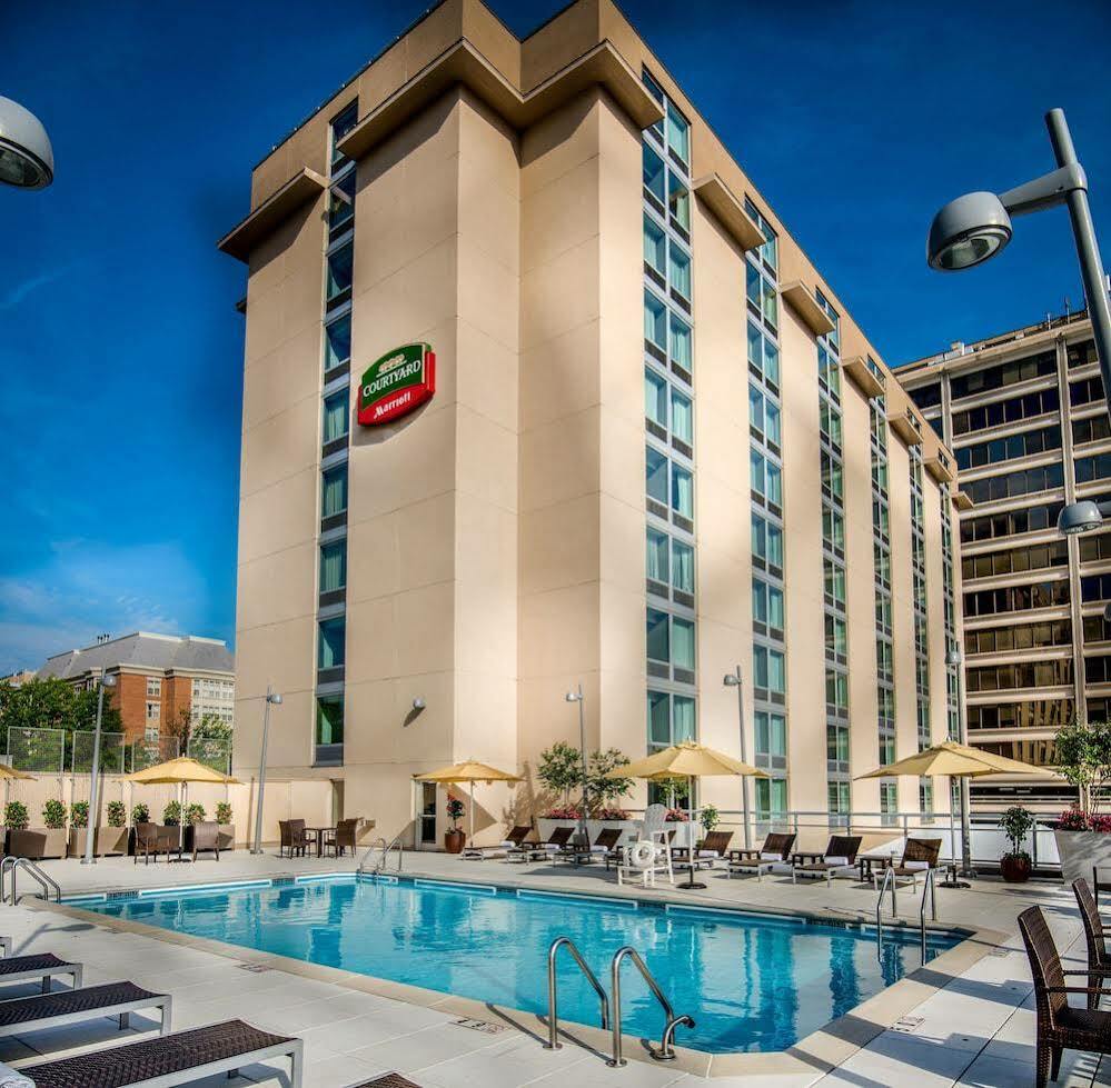 Courtyard By Marriott Bethesda Chevy Chase Hotel Ngoại thất bức ảnh