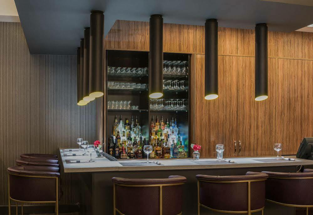 Courtyard By Marriott Bethesda Chevy Chase Hotel Ngoại thất bức ảnh